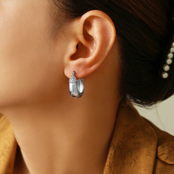 U-shaped geometric diamond fashion earrings